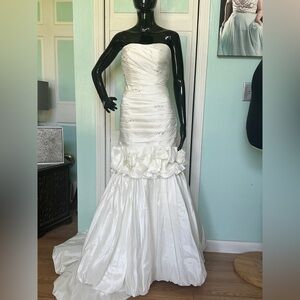 Size 4 Convertible Wedding Dress Detachable Train Ivory Bridal Gown Cocktail